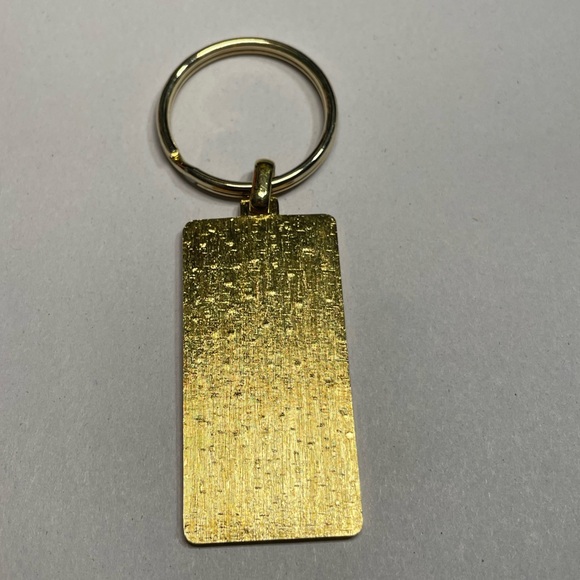 VTG silver and gold tone engraved decorative key chain - Picture 3 of 4